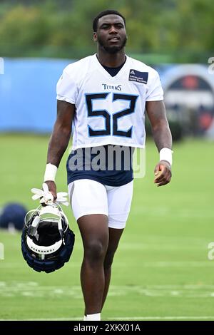tennessee-titans-linebacker-