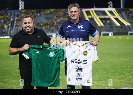 Manaus, Brazil. 24th July, 2024. AM - MANAUS - 07/24/2024 - BRASILEIRO B 2024, AMAZONAS x GUARANI - Wesley Couto president of Amazonas and Andre Marconatto president of Guarani at the Carlos Zamith stadium for the Brazilian B 2024 championship. Photo: Antonio Pereira/AGIF (Photo by Antonio Pereira/AGIF/Sipa USA) Credit: Sipa USA/Alamy Live News Stock Photo