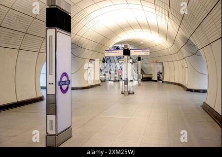 London, UK. Bond Street underground station on the Elizabeth Line Stock Photo