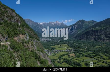 Balcony road from Bourg d'oisans to Villard Notre Dame, French Alps. Stock Photo