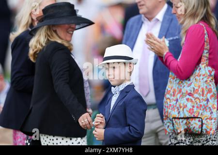 Racegoers during the QIPCO King George Friday Raceday at Ascot Racecourse, Berkshire. Picture date: Friday July 26, 2024. Stock Photo