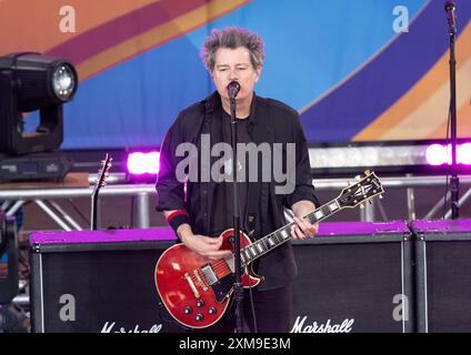 New York, United States. 26th July, 2024. Jason White performs with rock group Green Day during ABC Good Morning America concert in Central Park in New York (Photo by Lev Radin/Pacific Press) Credit: Pacific Press Media Production Corp./Alamy Live News Stock Photo