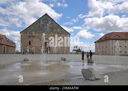 Building Paradise Gardens, garden paradises former St Peter's Church with mural Paradise by Berthold Furtmeyr 1478 on the gable, water features Stock Photo