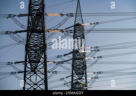 380 kV system, switchgear, from the transmission system operator Amprion, in the Emscherbruch in Herten, high-voltage pylon with glass insulators Stock Photo