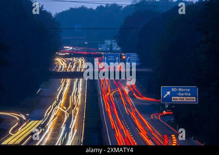 Motorway A40, Ruhrschnellweg, near Bochum, heavy evening traffic, in front of the motorway junction Bochum, A43, view in west direction Stock Photo