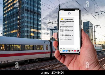 Symbolic image Cell Broadcast, warning service via mobile phone, by SMS, to all devices located in the area of radio cells, transmission masts, which Stock Photo