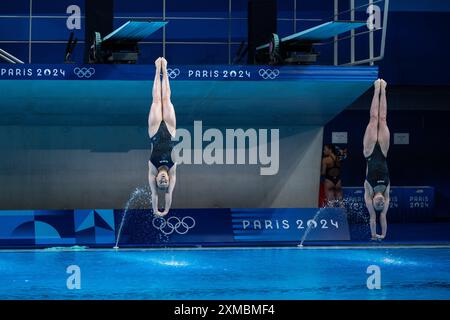 HENTSCHEL Lena, MUELLER Jette (Deutschland), FRA, Olympische Spiele Paris 2024, Turmspringen, 3 Meter Synchronspringen Damen, Finale, 27.07.2024  Foto: Eibner-Pressefoto/Michael Memmler Stock Photo