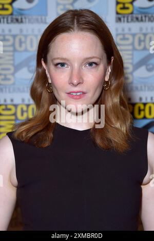 Morfydd Clark beim Photocall zur 2. Staffel der Amazon Prime Video Serie The Lord of the Rings: The Rings of Power / Der Herr der Ringe: Die Ringe der Macht auf der San Diego Comic-Con International 2024 im Hilton Bayfront Hotel. San Diego, 26.07.2024 *** Morfydd Clark at the photocall for season 2 of the Amazon Prime Video series The Lord of the Rings The Rings of Power The Lord of the Rings The Rings of Power at the San Diego Comic Con International 2024 at the Hilton Bayfront Hotel San Diego, 26 07 2024 Foto:xD.xStarbuckx/xFuturexImagex rings 4705 Stock Photo