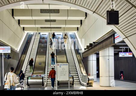 Bond Street Station, Elizabeth Line, London, England, U.K. Stock Photo