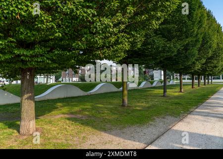 The Garden of Remembrance, also known as the Altstadtpark, is a municipal park created in 1999 according to plans by Dani Karavan in the inner Stock Photo