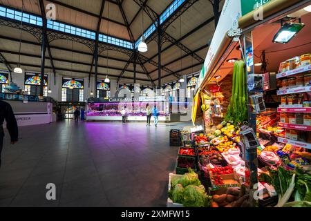 Salamanca Central Market interior, a food market, food hall with art nouveau, art deco architecture in Salamanca, Spain. Food stalls, food vendors. Stock Photo