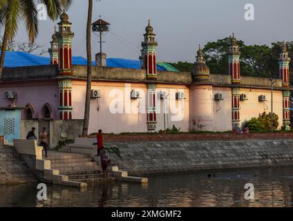 Mosque on the pond, Khulna Division, Jessore, Bangladesh Stock Photo