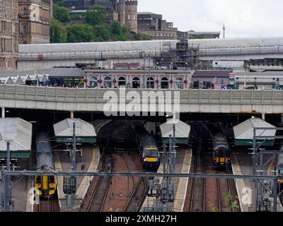 Overhead view of trains at platforms in Waverley Train Station in Edinburgh, Capital of Scotland, July 27, 2024 Stock Photo