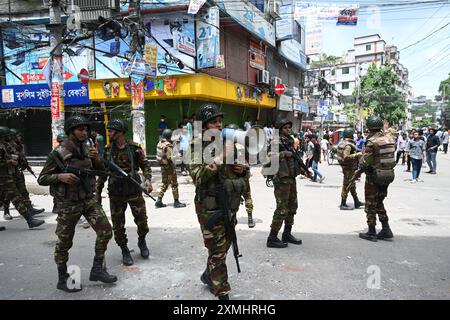 Bangladesh army soldiers are patrolling on the streets following a ...