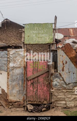 KATUNGURU, UGANDA - MARCH 16, 2020: View of a crumbling house in Katunguru village, Uganda Stock Photo