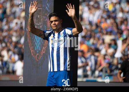 Porto, Portugal. 28th July, 2024. PORTO, PORTUGAL - JULY 28: Match between Porto FC and Al-Nassr as part of pre-season friendly match at Estádio do Dragão on July 28, 2024 in Porto, Portugal. (Photo by Sergio Mendes/PxImages) Credit: Px Images/Alamy Live News Stock Photo