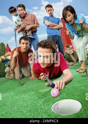 Malcolm in the Middle TV Series 2000 - 2006 USA 2005 Season 7 Lucas Rodriguez, Bryan Cranston, Christopher Masterson,  Jane Kaczmarek, Justin Berfield, Frankie Muniz, Erik Per Sullivan Stock Photo