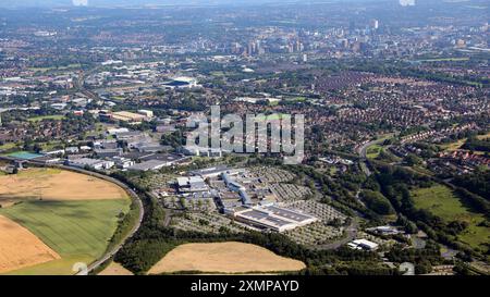 aerial view of The White Rose Shopping Centre looking towards the Ledds city centre skyline,  West Yorkshire Stock Photo