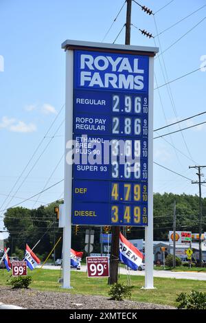 Gas prices Sign at a Royal Farms Convenience Store Stock Photo