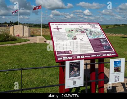 Information board and memorial to the 10th Battalion Parachute Regiment erected near Burrough on the Hill and Somerby, Leicestershire, England, UK Stock Photo