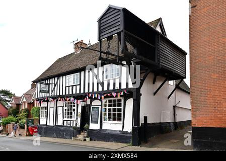 Around the UK - Ye Olde Bell & Steelyard, historic weighing device, Woodbridge, Suffolk, UK Stock Photo