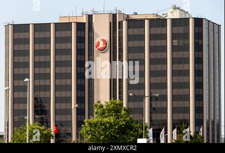 Yesilkoy, Istanbul, Turkey June 06 2024:Turkish Airlines (THY) Headquarters Administration Building Stock Photo