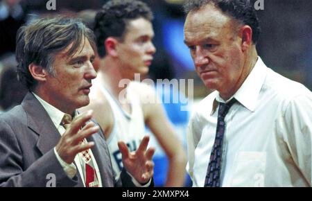 HOOSIERS (aka Best Shot)  1986 Orion Pictures film with Gene Hackman at right and Dennis Hopper Stock Photo