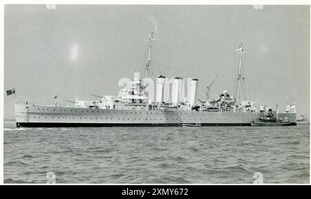 HMAS Australia Kent Class cruiser D84 Stock Photo