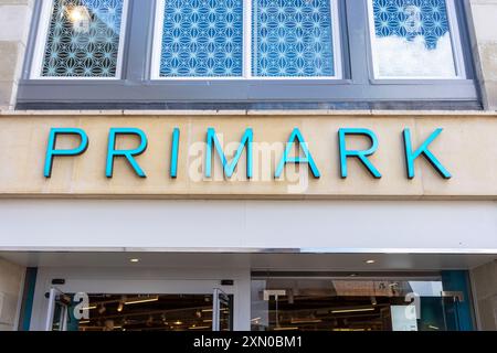 Primark clothing store sign above entrance Stock Photo