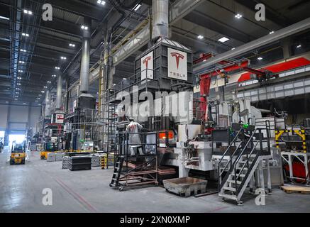 PRODUCTION - 29 July 2024, Brandenburg, Grünheide: Blast furnaces in the foundry for the production of the Tesla Model Y electric vehicle at the Tesla Gigafactory Berlin-Brandenburg. Photo: Patrick Pleul/dpa Stock Photo