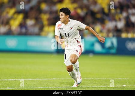 Nantes, France. 30th July, 2024. Mao Hosoya (JPN) Football/Soccer : Paris 2024 Olympic Games Men's football Group D match between Israel - Japan at the Stade de la Beaujoire in Nantes, France . Credit: Mutsu Kawamori/AFLO/Alamy Live News Stock Photo