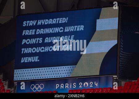 Lyon, France. 30th July, 2024. Lyon, France, July 30th 2024: A warm day during the Olympic Games Paris 2024 Men Group B football match between Ukraine and Argentina at Stade de Lyon in Lyon, France. (Ane Frosaker/SPP) Credit: SPP Sport Press Photo. /Alamy Live News Stock Photo