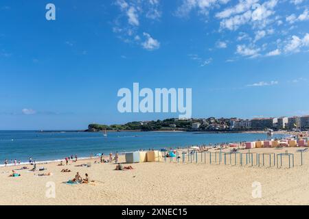 France, Nouvelle-Aquitaine Region, Saint-Jean-de-Luz, Grande Plage looking towards the Point Sainte-Barbe Stock Photo