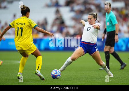 Marseille, France. 31st July, 2024. Samantha Coffey (USA) and Mary Fowler (Australia), Football, Women's Group B between Australia and United States during the Olympic Games Paris 2024 on 31 July 2024 at Velodrome stadium in Marseille, France - Photo Norbert Scanella/Panoramic/DPPI Media Credit: DPPI Media/Alamy Live News Stock Photo