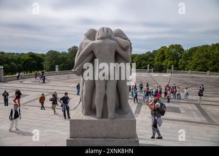 Vigeland Sculpture Park in Frogner Park, Oslo, with more than 200 sculptures by Gustav Vigeland, the world's largest sculpture park by a single artist Stock Photo