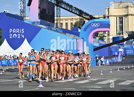 Paris, France. 1st Aug, 2024. Athletes compete during the women's 20km race walk of athletics at the Paris 2024 Olympic Games in Paris, France, Aug. 1, 2024. Credit: Song Yanhua/Xinhua/Alamy Live News Stock Photo