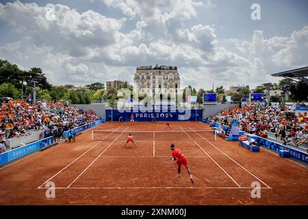 PARIS - Tennis player Demi Schuurs and Wesley Koolhof in action during the mixed doubles semi-final against Xinyu Wang and Zhizhen Zhang from China at the Olympic Games. ANP ROBIN VAN LONKHUIJSEN Credit: ANP/Alamy Live News Stock Photo