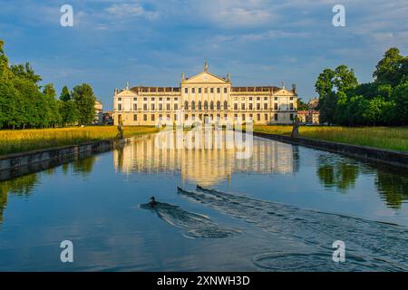 example of italian historic architecture Stock Photo - Alamy