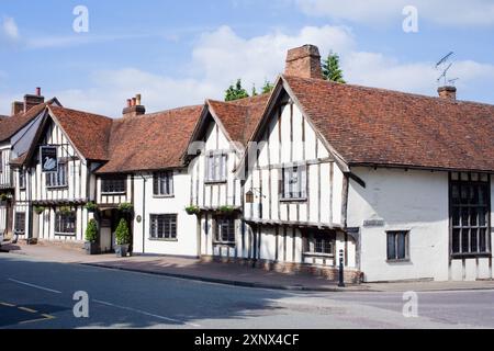 The famous Swan Inn in the High Street of this medieval wool town of timber-framed houses mostly dating from the 15th century, Lavenham, Suffolk Stock Photo