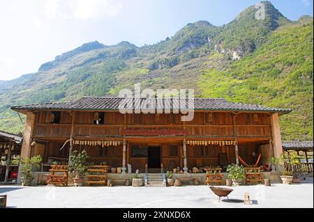 Traditional house, Pa Vi Hmong Cultural Village, Meo Vac, Ha Giang Province, Vietnam Stock Photo