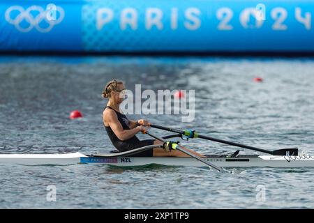 Vaires Sur Marne. 3rd Aug, 2024. Emma Twigg of New Zealand competes during the women's single sculls final A of rowing at the Paris 2024 Olympic Games in Vaires-sur-Marne, France, on Aug. 3, 2024. Credit: Shen Bohan/Xinhua/Alamy Live News Stock Photo