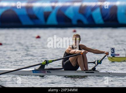 Vaires Sur Marne. 3rd Aug, 2024. Emma Twigg of New Zealand competes during the women's single sculls final A of rowing at the Paris 2024 Olympic Games in Vaires-sur-Marne, France, on Aug. 3, 2024. Credit: Sun Fei/Xinhua/Alamy Live News Stock Photo