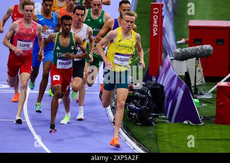 Paris, France, 3 August, 2024. Stewart McSweyn of Australia competing in the MenÕs 1500 Repecharge Round during the Paris 2024 Olympic Games Athletics at the Stade de France on August 03, 2024 in Paris, France. Credit: Pete Dovgan/Speed Media/Alamy Live News Stock Photo