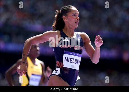 Great Britain's Lina Nielsen during the Women's 400m Hurdles heats at the Stade de France on the ninth day of the 2024 Paris Olympic Games in France. Picture date: Sunday August 4, 2024. Stock Photo