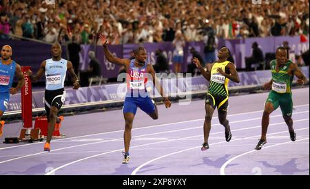 Paris, France. 4th Aug, 2024. Paris Olympics: Athletics. (left to right) Italy's Lamont Marcell Jacobs, Botswana's Letsile Tebogo, Gold medalist USA's Noah Lyles, Jamaica's Oblique Seville and South Africa's Akani Simbine in the men's 100m final at the Stade de France track, during day nine of the Paris Olympic Games 2024, Paris, France. Credit: Adam Stoltman/Alamy Live News Stock Photo