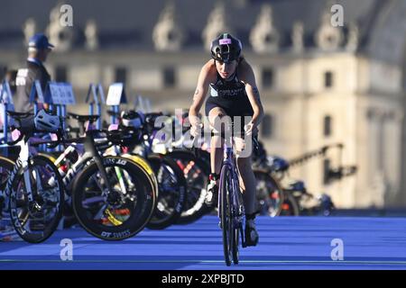 LOMBARDI Emma (FRA), Triathlon, Mixed Relay during the Olympic Games Paris 2024 on 5 August 2024 at Pont Alexandre III in Paris, France Stock Photo