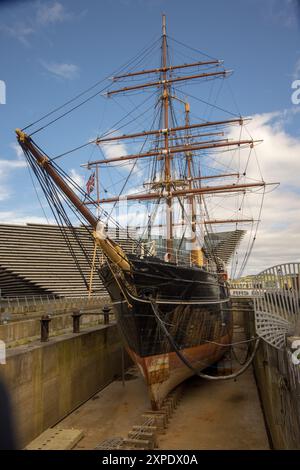 R.R.S. Discovery, a historic Antarctic research vessel at Discovery Point in Dundee, Scotland, UK, Great Britain Stock Photo