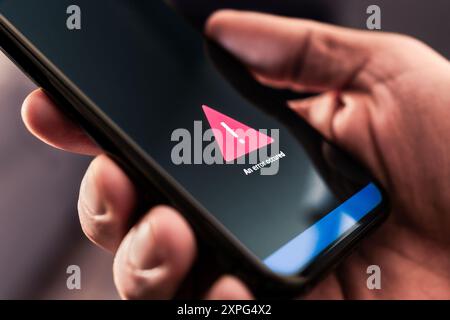 Error, problem with connection or phone mobile app. Bad signal in cell device. Broken smartphone. Alert message. Failure notification. Stock Photo