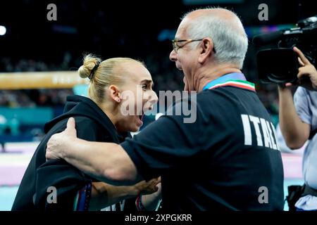 PARIS, FRANCE - AUGUST 5: Alice D'Amato of Italy celebrates her victory of the Gold medal during the Women's Balance Beam Final on day ten of the Olympic Games Paris 2024 at Bercy Arena on August 5, 2024 in Paris, France.  (Daniela Porcelli / SPP) Stock Photo