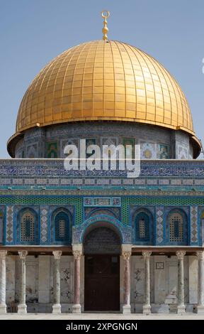 Jerusalem, Tempelberg, Haram-asch-Sharif, Har ha-Bajit, Haram esh-Sharif, Felsendom, Kuppel und Fassade aus Keramikfliesen Stock Photo